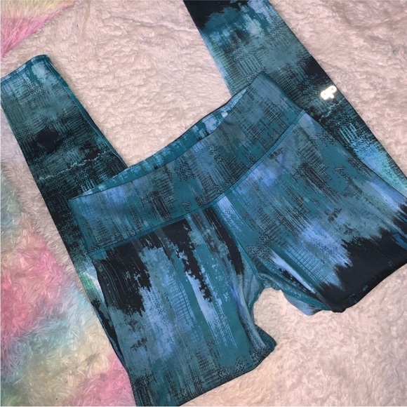 ALO Yoga Pants - Alo Yoga Teal and Black HR Leggings Medium